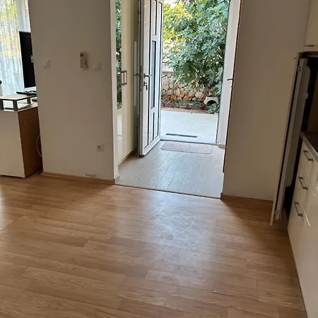 Adria * Brodarica (Sibenik-Knin)