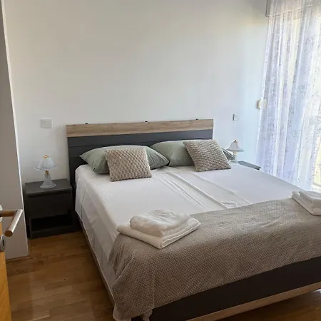 Adria Apartman *
