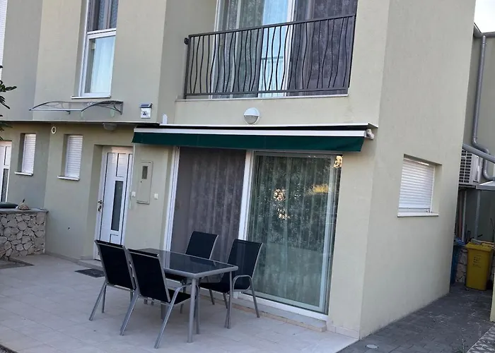 Adria Brodarica (Sibenik-Knin)