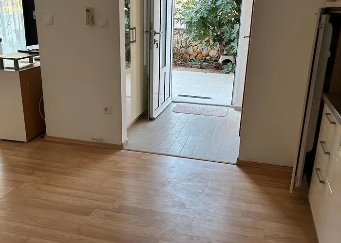 Adria * Brodarica (Sibenik-Knin)